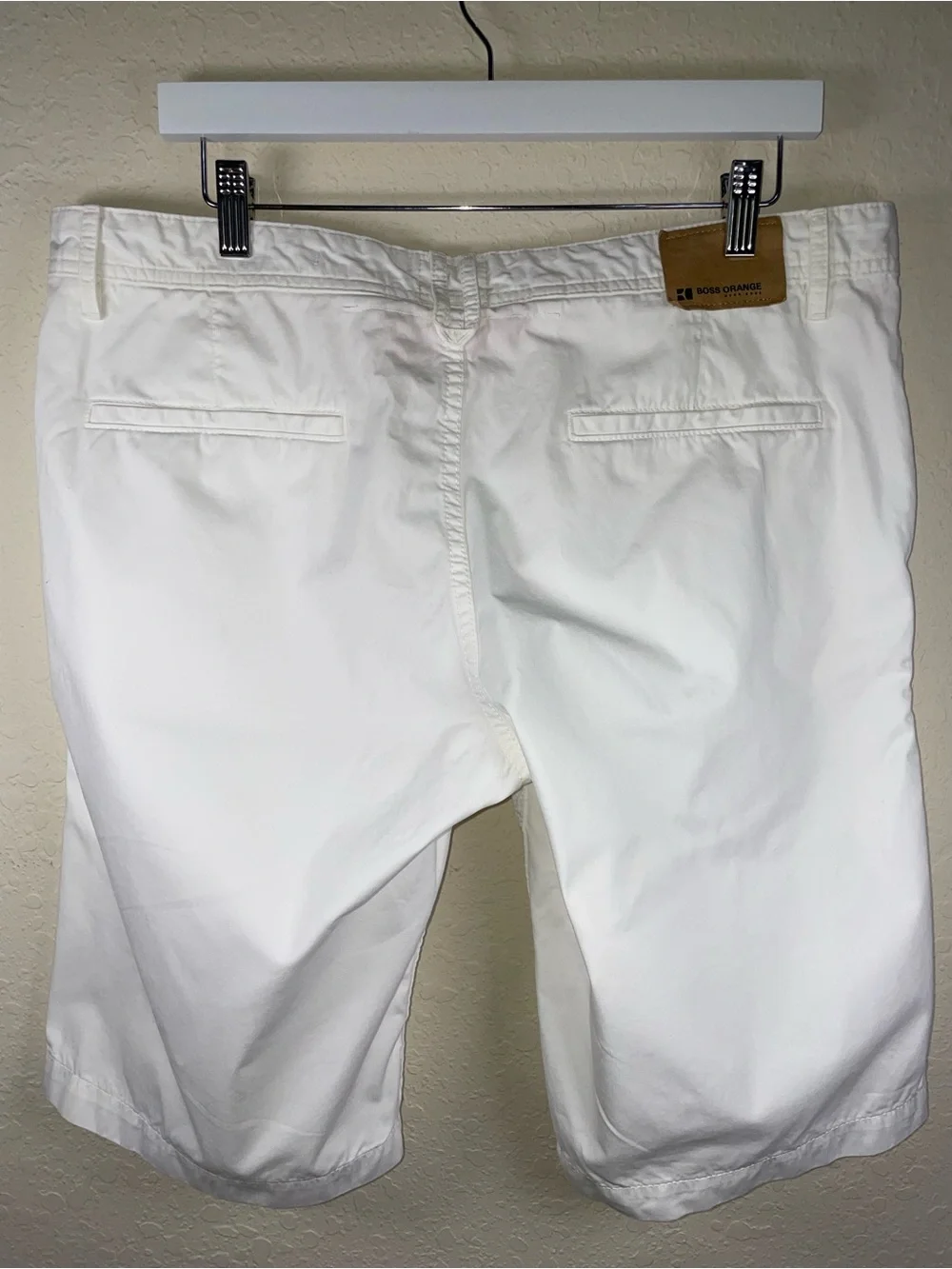 Hugo Boss Orange White Schino Chino Shorts Men’s Size 38 Cotton Twill